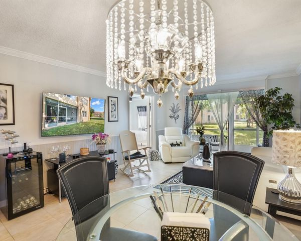 9281 Sunrise Lakes Blvd 101, Sunrise, FL 33322