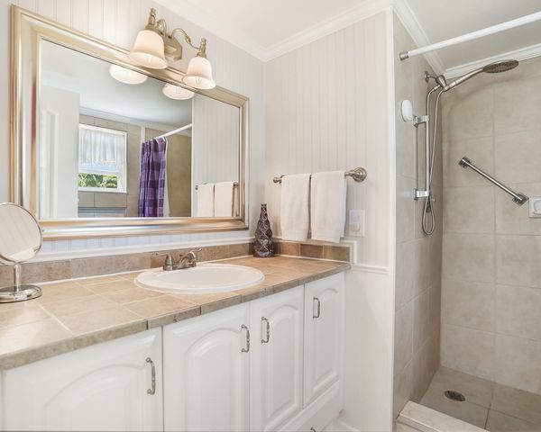 9281 Sunrise Lakes Blvd 101, Sunrise, FL 33322