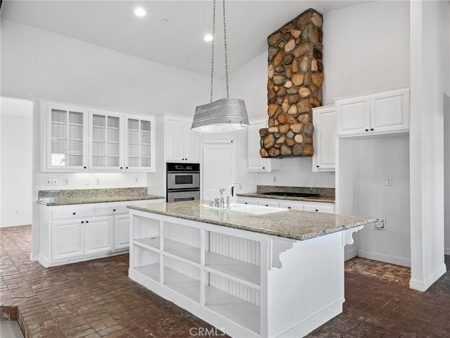 8135 Winmar, Hesperia, CA 92344