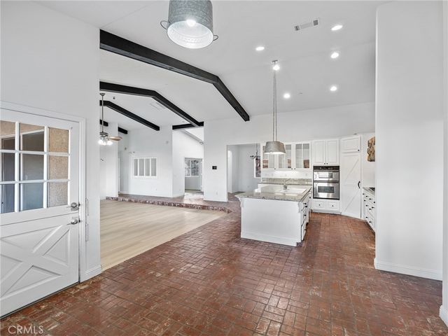 8135 Winmar, Hesperia, CA 92344