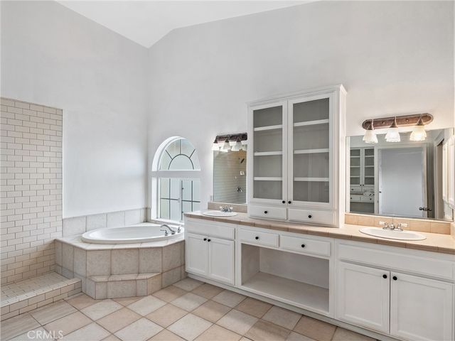 8135 Winmar, Hesperia, CA 92344