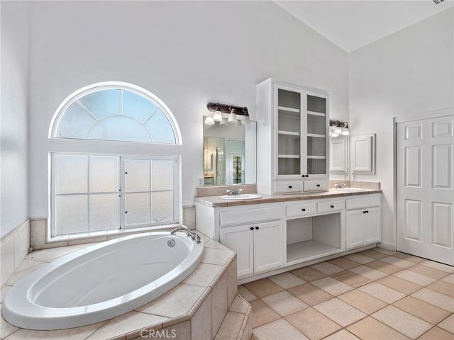 8135 Winmar, Hesperia, CA 92344