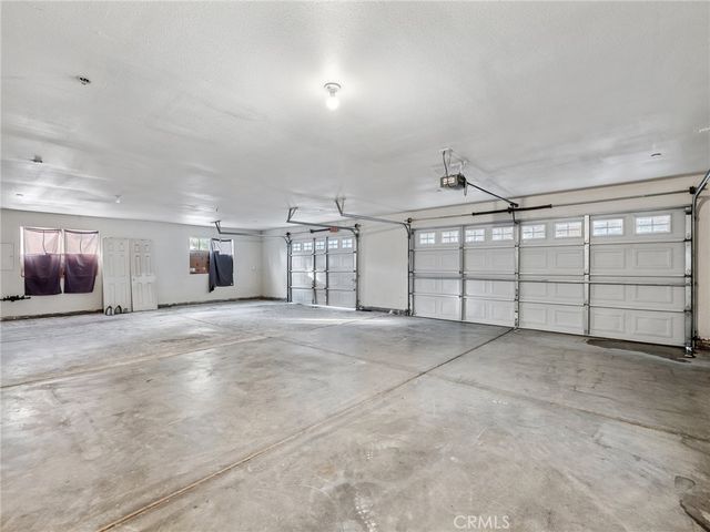 8135 Winmar, Hesperia, CA 92344