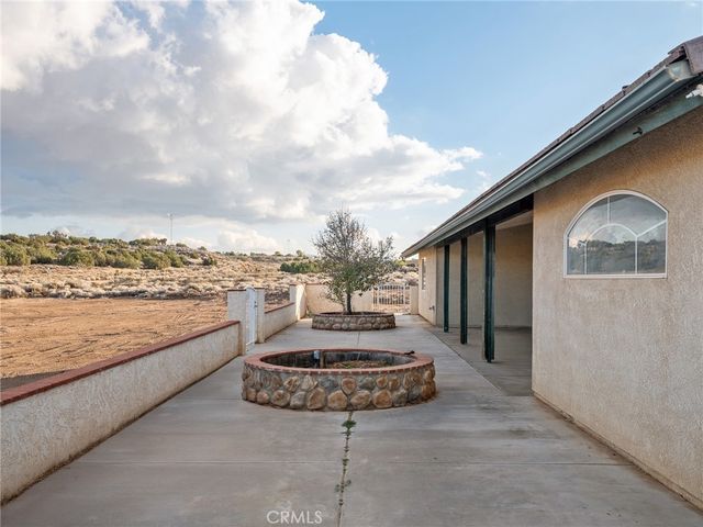 8135 Winmar, Hesperia, CA 92344