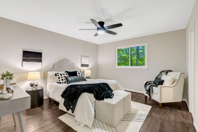 8213 SPRINGFIELD VILLAGE DR, Springfield, VA 22152
