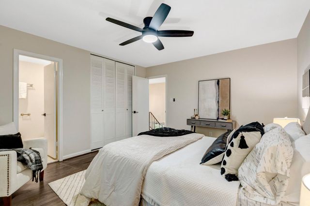 8213 SPRINGFIELD VILLAGE DR, Springfield, VA 22152