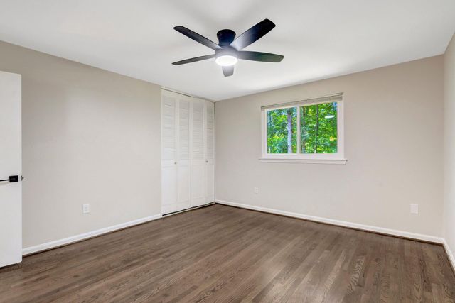 8213 SPRINGFIELD VILLAGE DR, Springfield, VA 22152