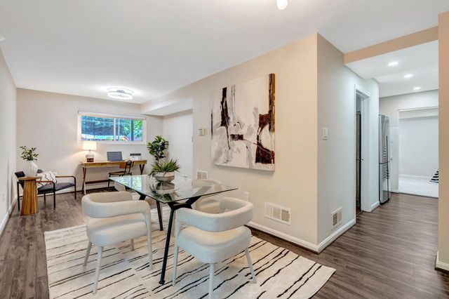 8213 SPRINGFIELD VILLAGE DR, Springfield, VA 22152