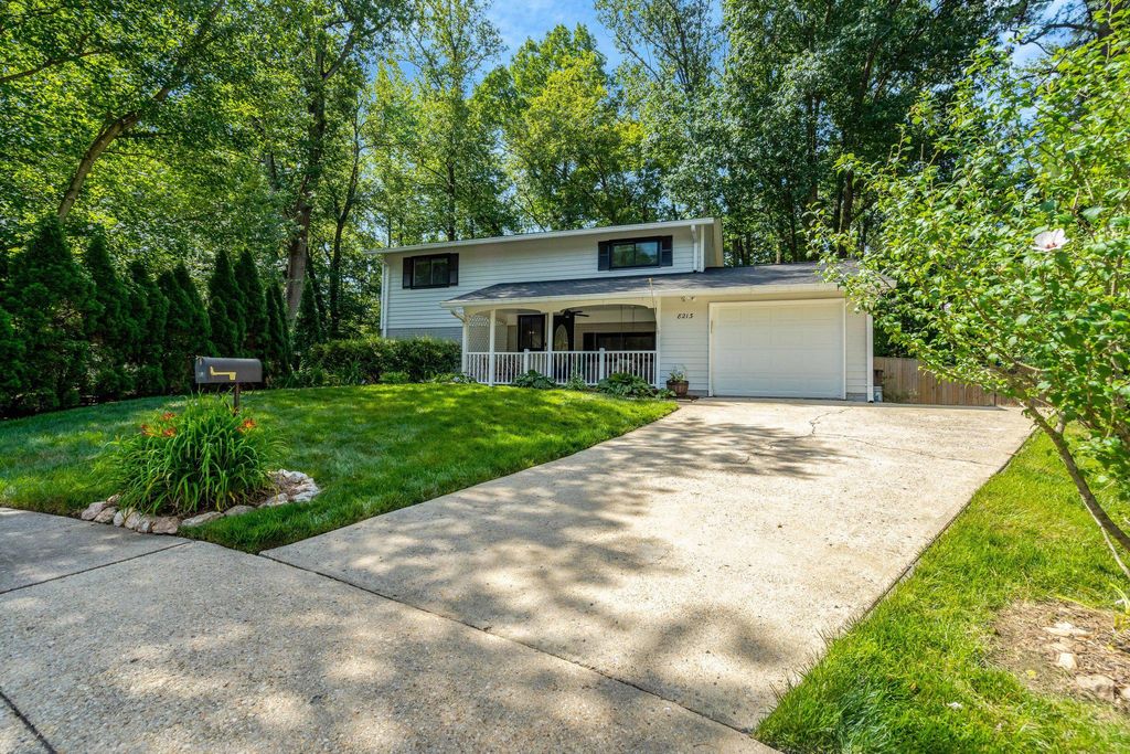 8213 SPRINGFIELD VILLAGE DR, Springfield, VA 22152