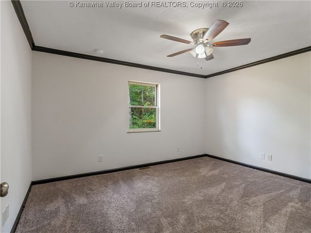 305 Springlea Drive, Winfield, WV 25213