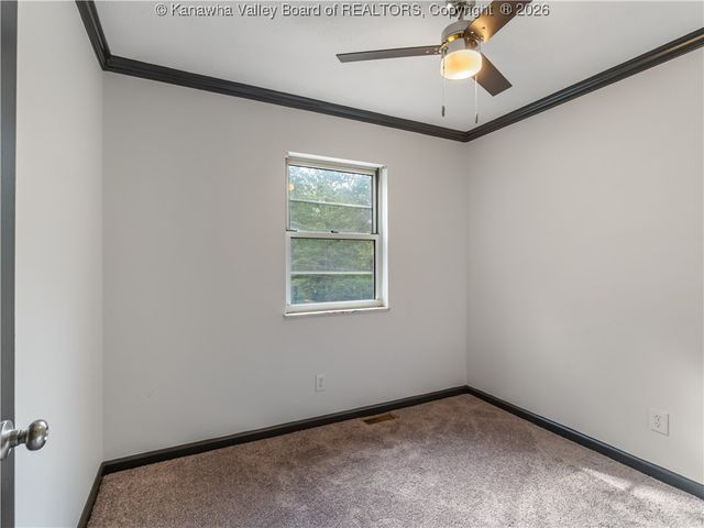 305 Springlea Drive, Winfield, WV 25213