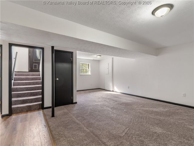 305 Springlea Drive, Winfield, WV 25213