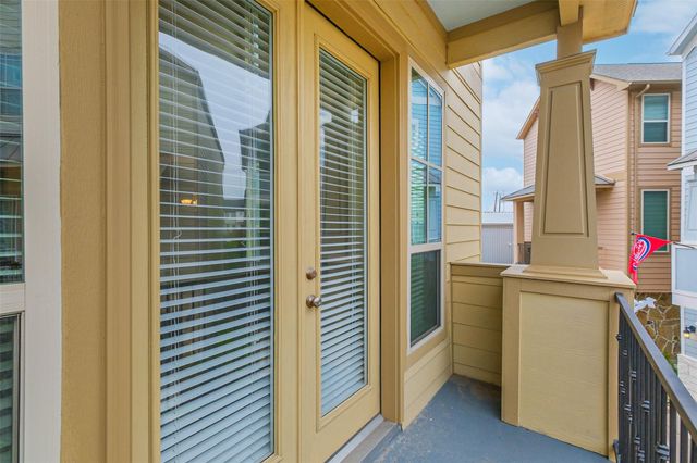 6011 Kansas Street C, Houston, TX 77007