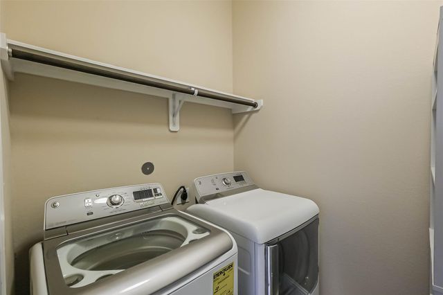 6011 Kansas Street C, Houston, TX 77007