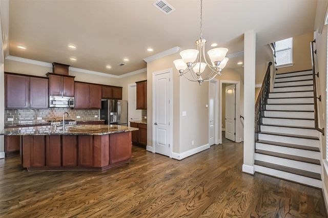 6011 Kansas Street C, Houston, TX 77007