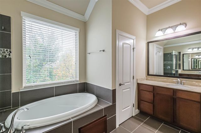 6011 Kansas Street C, Houston, TX 77007