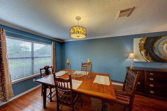113 Coral Bay Drive, League City, TX 77573