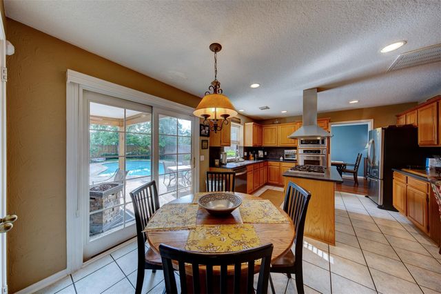 113 Coral Bay Drive, League City, TX 77573