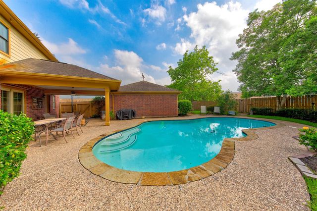 113 Coral Bay Drive, League City, TX 77573