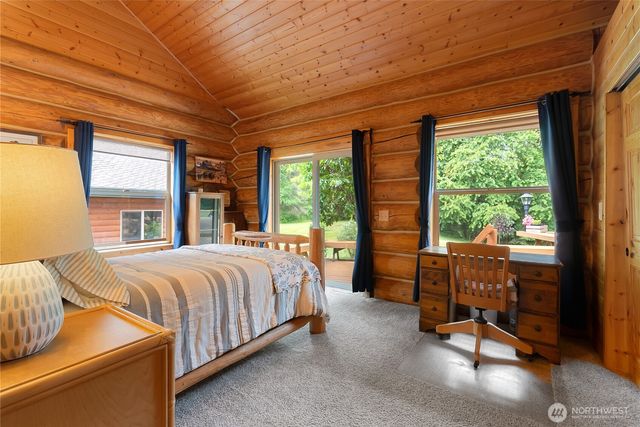 8443 Kickerville Road, Blaine, WA 98230