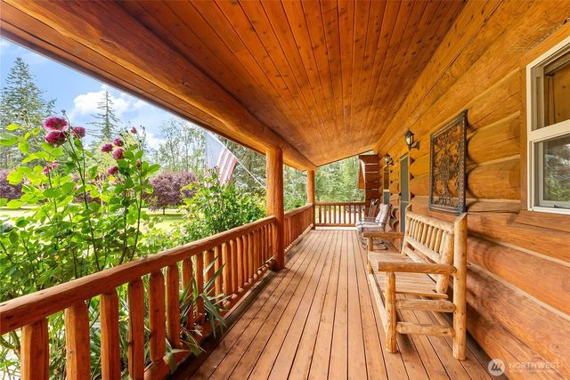 8443 Kickerville Road, Blaine, WA 98230