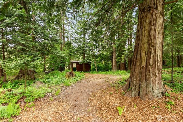 8443 Kickerville Road, Blaine, WA 98230