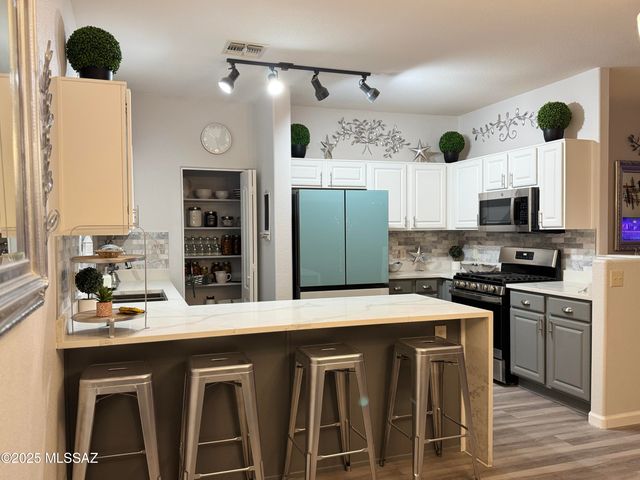 8449 S Gupta Drive, Tucson, AZ 85747