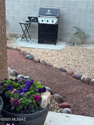 8449 S Gupta Drive, Tucson, AZ 85747