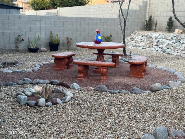 8449 S Gupta Drive, Tucson, AZ 85747