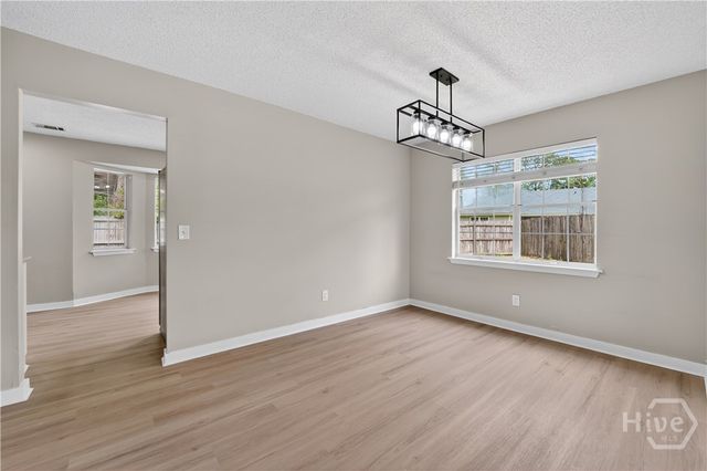 32 Tara Manor Drive, Savannah, GA 31406