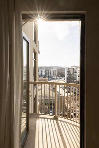 1510 Demonbreun St Apt 910, Nashville, TN 37203