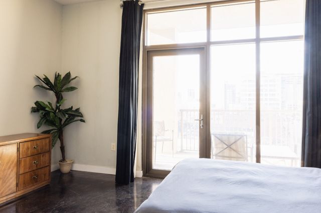 1510 Demonbreun St Apt 910, Nashville, TN 37203