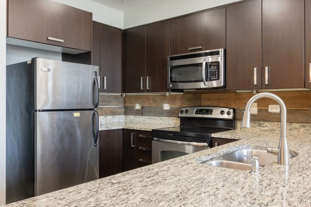 1510 Demonbreun St Apt 910, Nashville, TN 37203