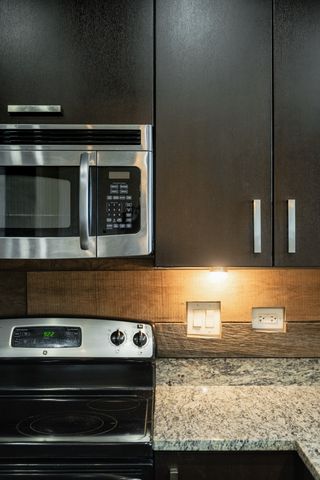 1510 Demonbreun St Apt 910, Nashville, TN 37203