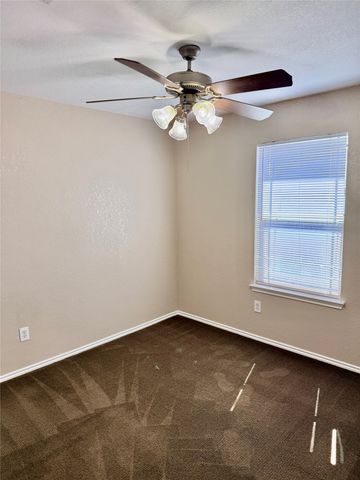 2320 Aldergate Drive, Arlington, TX 76012