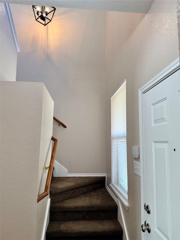 2320 Aldergate Drive, Arlington, TX 76012