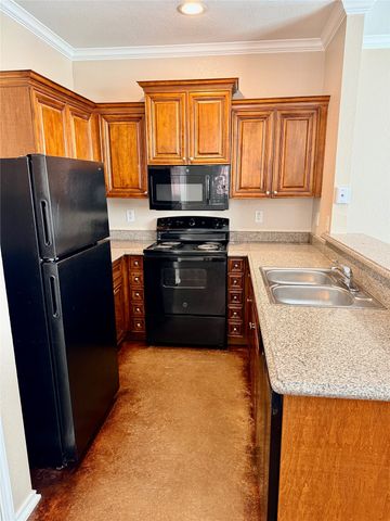 2320 Aldergate Drive, Arlington, TX 76012