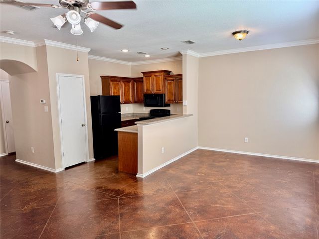 2320 Aldergate Drive, Arlington, TX 76012