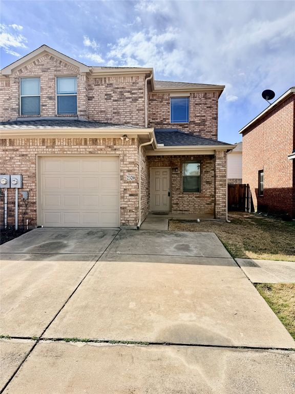 2320 Aldergate Drive, Arlington, TX 76012