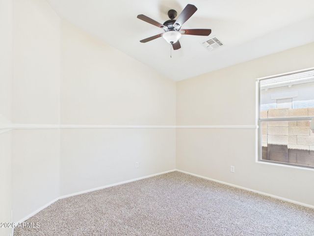 38552 N BEVERLY Avenue, San Tan Valley, AZ 85140