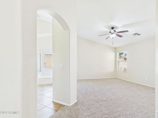 38552 N BEVERLY Avenue, San Tan Valley, AZ 85140