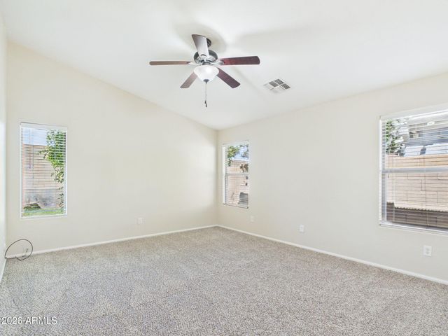 38552 N BEVERLY Avenue, San Tan Valley, AZ 85140