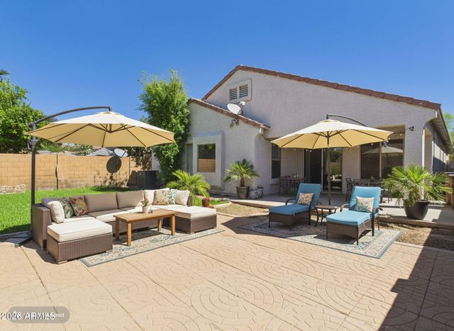 38552 N BEVERLY Avenue, San Tan Valley, AZ 85140