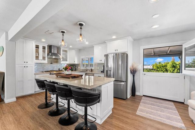 2146 Erie St, San Diego, CA 92110