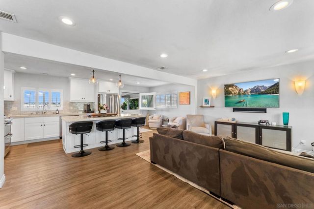 2146 Erie St, San Diego, CA 92110