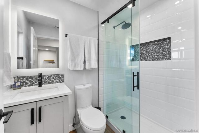 2146 Erie St, San Diego, CA 92110