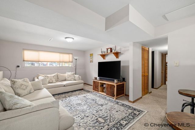 1504 W ALLISON RD, Cheyenne, WY 82007