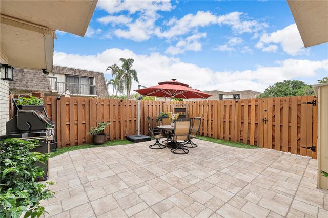 8113 SW 23rd Ct 25A, North Lauderdale, FL 33068