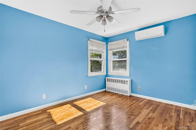 54 Sandalwood Avenue, Valley Stream, NY 11581