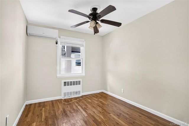 54 Sandalwood Avenue, Valley Stream, NY 11581